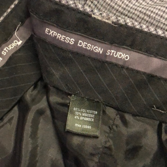 Express Design Studio Editor Shorts - Picture 2 of 7